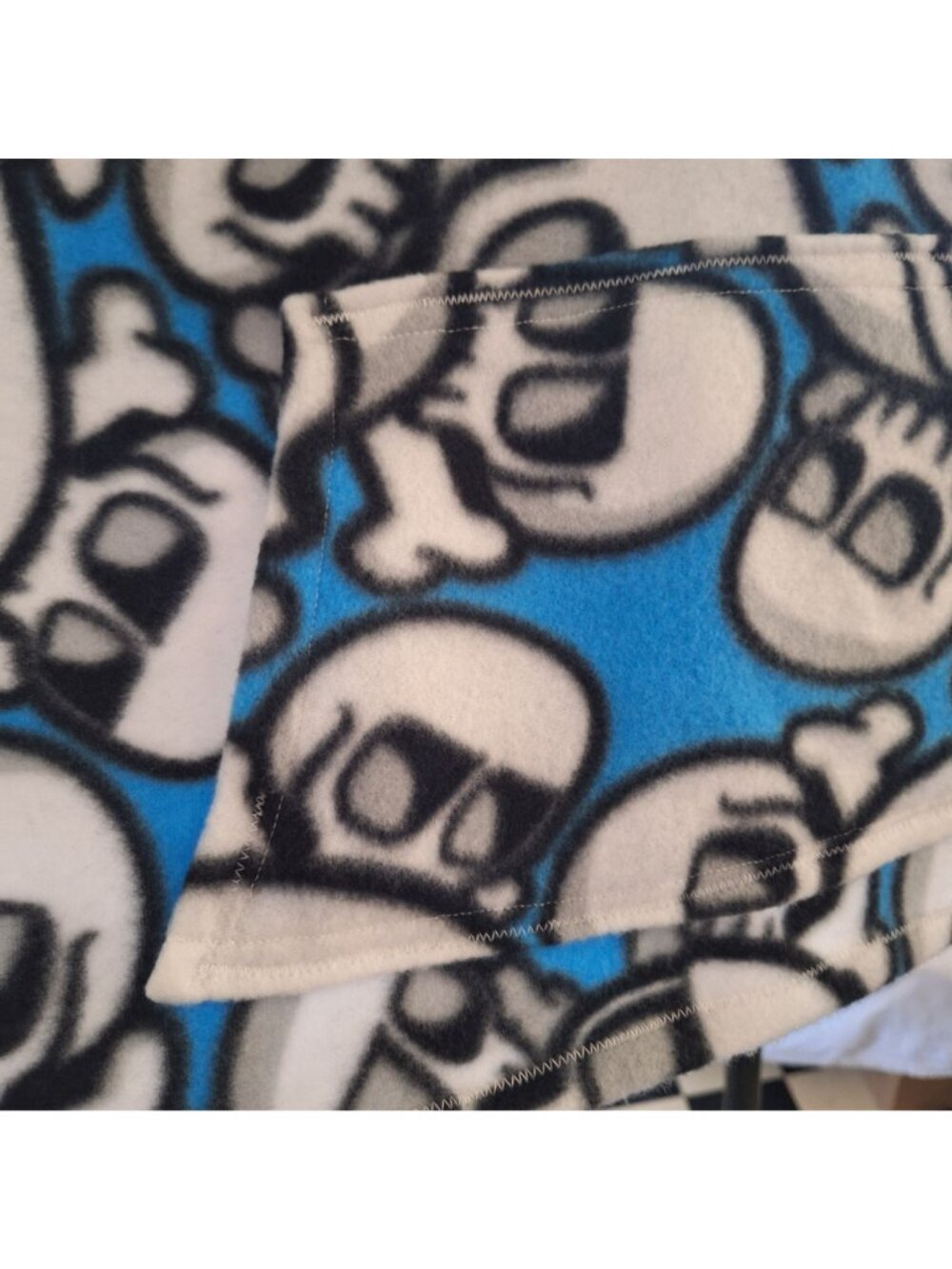Fleece Handmade Kids  Skull Poncho W Pocket & Hood Car Seat Blue Black White - Picture 12 of 15